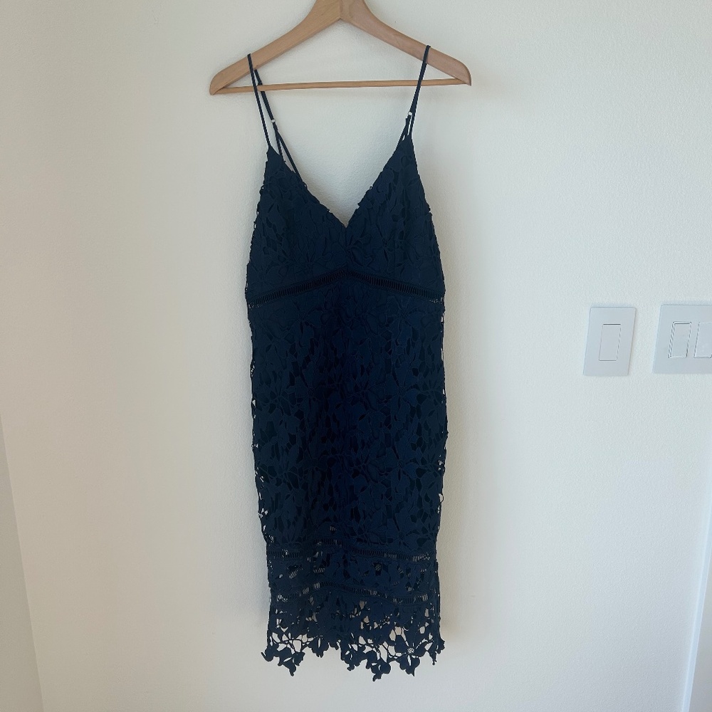 ASTR The Label lace midi dress – size L